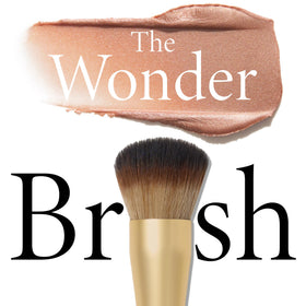Laura Geller New York Wonder Brush professional-grade makeup tool