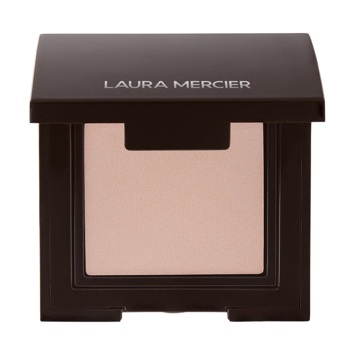 Laura Mercier Eye Shadow creamy-pigment glides on with rich color and crease resistance.