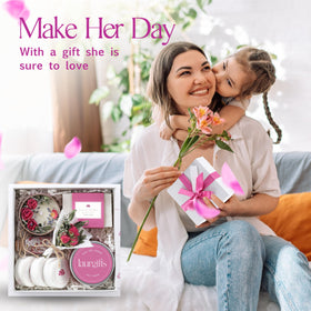 LaurGifts bath salts offer a soothing soak with mineral aroma.