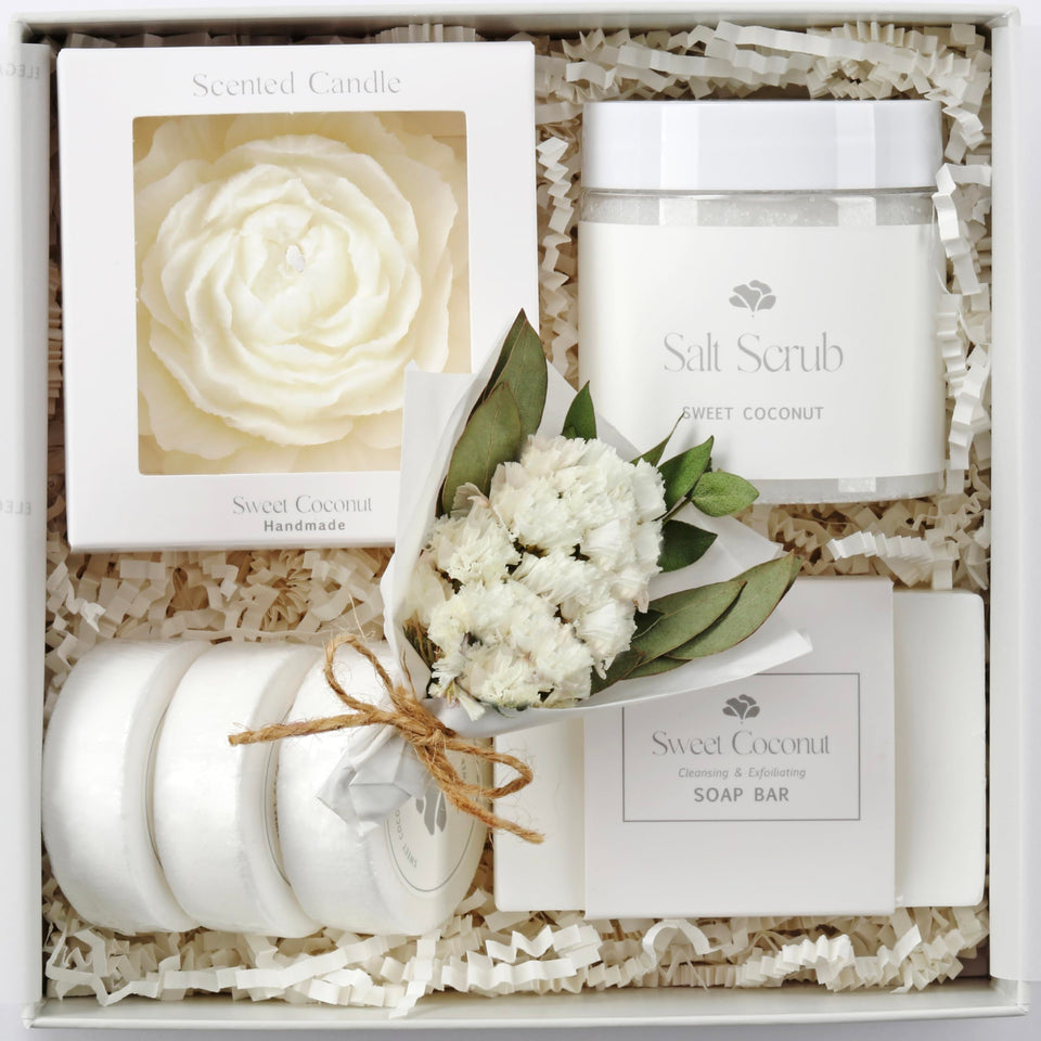LaurGifts mothers day spa basket with coconut candle, ideal for relaxing at home.