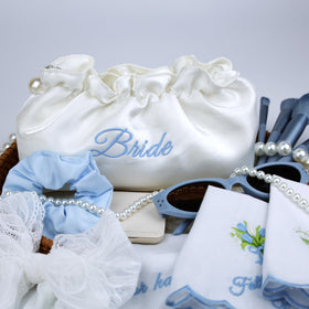 Lauusiusi bride-to-be gift-ready—perfect for bridal showers and bachelorette party favors.