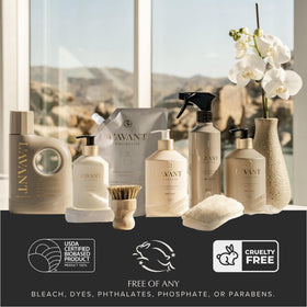 L’AVANT Collective Ambre Santal label closeup highlights premium ingredients.