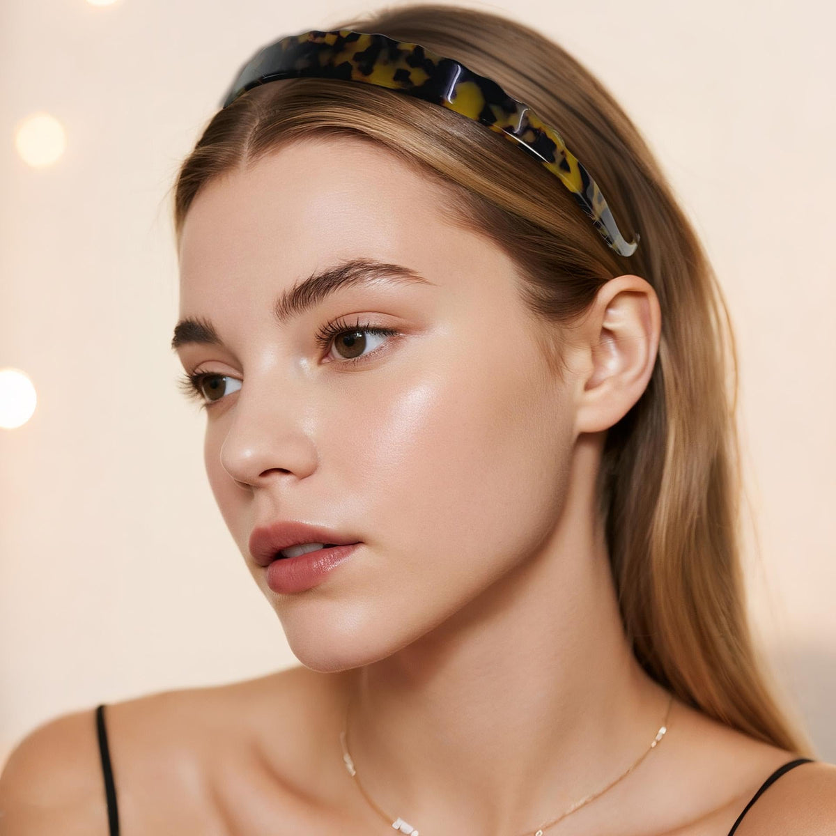 LAYONGMOLI lightweight comfort headband for all-day wear