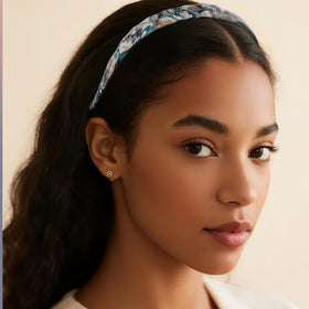 LAYONGMOLI acetate headband durable and deformation-resistant for daily use.