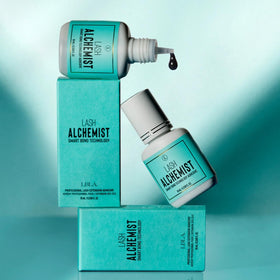 LBLA Beauty Alchemist oil-proof film illustrates water resistance.