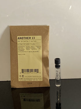 Le Labo AnOther 13 dabber sample bottle for on-the-go scent exploration.