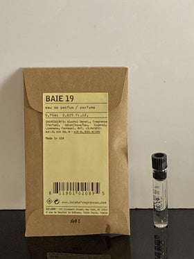 Le Labo Baie 19 sample being spritzed for quick test