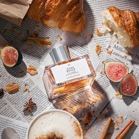 Le Monde Gourmand Le Jumbo Spiced Chai label emphasizes branding aesthetics.