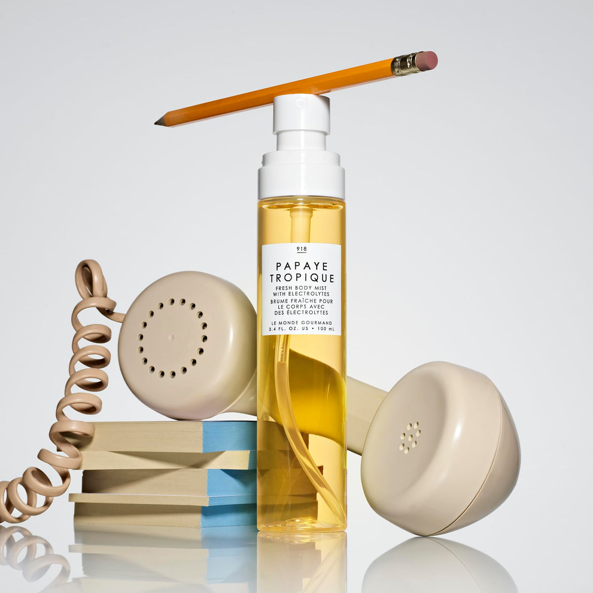 Le Monde Gourmand Papaye Tropique Fresh Mist bottle label highlights vegan, cruelty-free fragrance options.