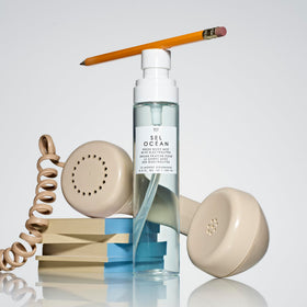 Le Monde Gourmand Sel Océan Fresh Mist spray nozzle ready for a quick midday mist.