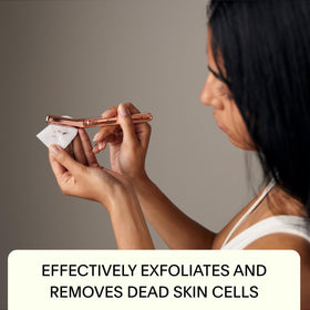 Leaf Shave Leaf Dermaplaner Mercury removable blade guard demonstrates safe at-home loading