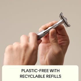 Leaf Shave Twig razor includes five stainless steel blades for ready-to-use replacements