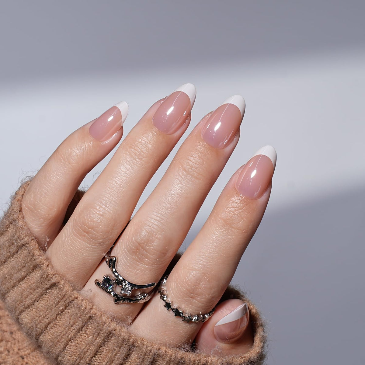 Leefrei lightweight, durable nails designed for daily activities and events.