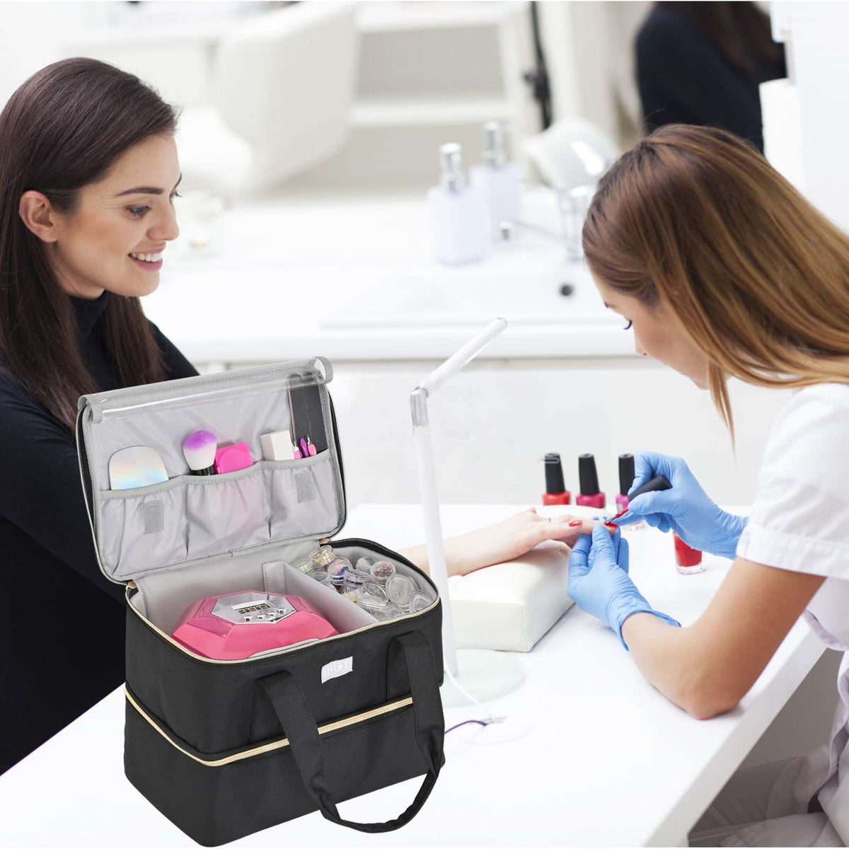 LEFOR·Z portable organizer supports home manicures and travel use.