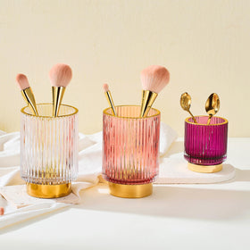 LEICURACE glass cup for bathroom counter keeps counters tidy.