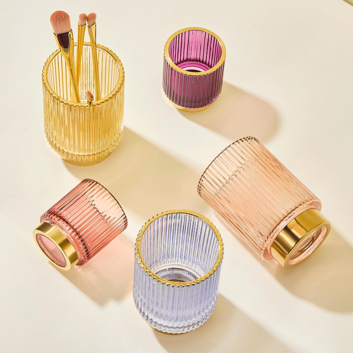 LEICURACE minimalist decor blends with most rooms and desks