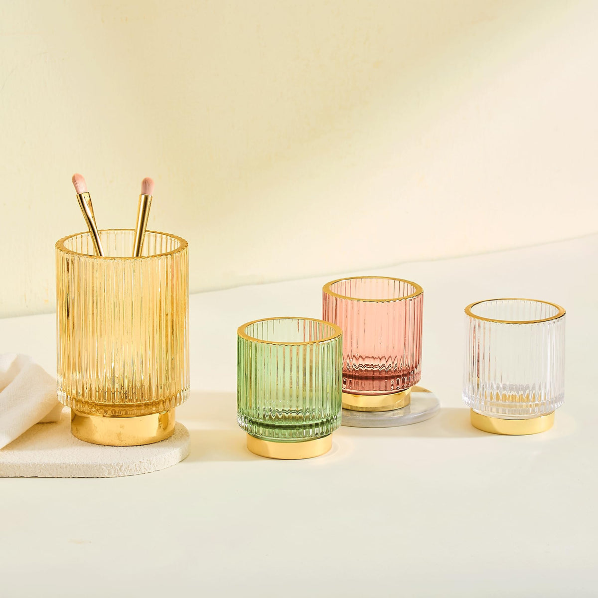 LEICURACE multiuse glass cup adapts to brushes, tools, and utensils