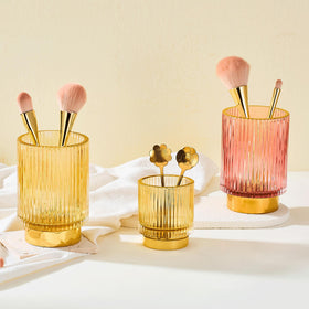 LEICURACE striped glass design brings subtle sophistication to counters
