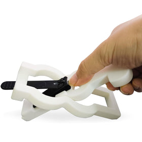 LekWinGi one-handed nail clippers with an ergonomic grip for precise trimming.