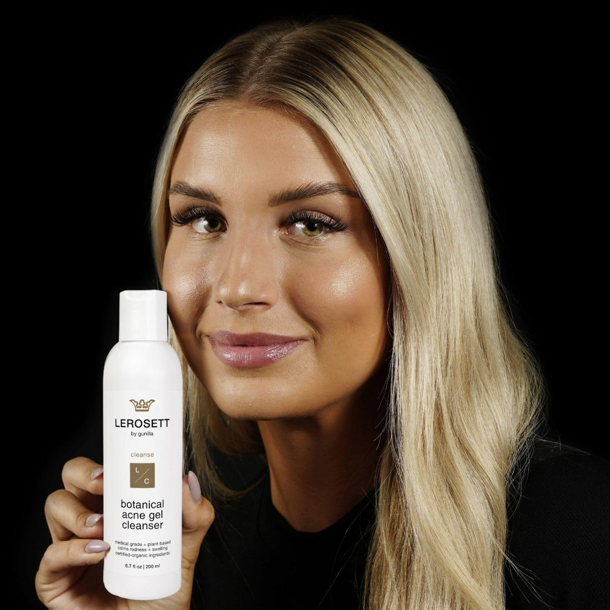 Lemon oil drop signals natural aroma and refreshing cleanse.