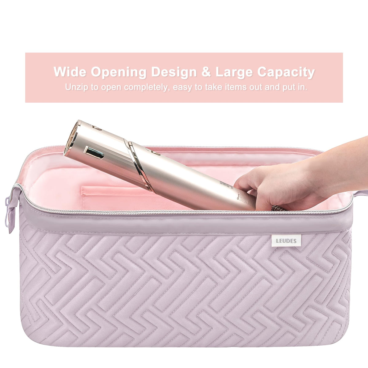 Leudes travel bag open-wide front for quick access to attachments.