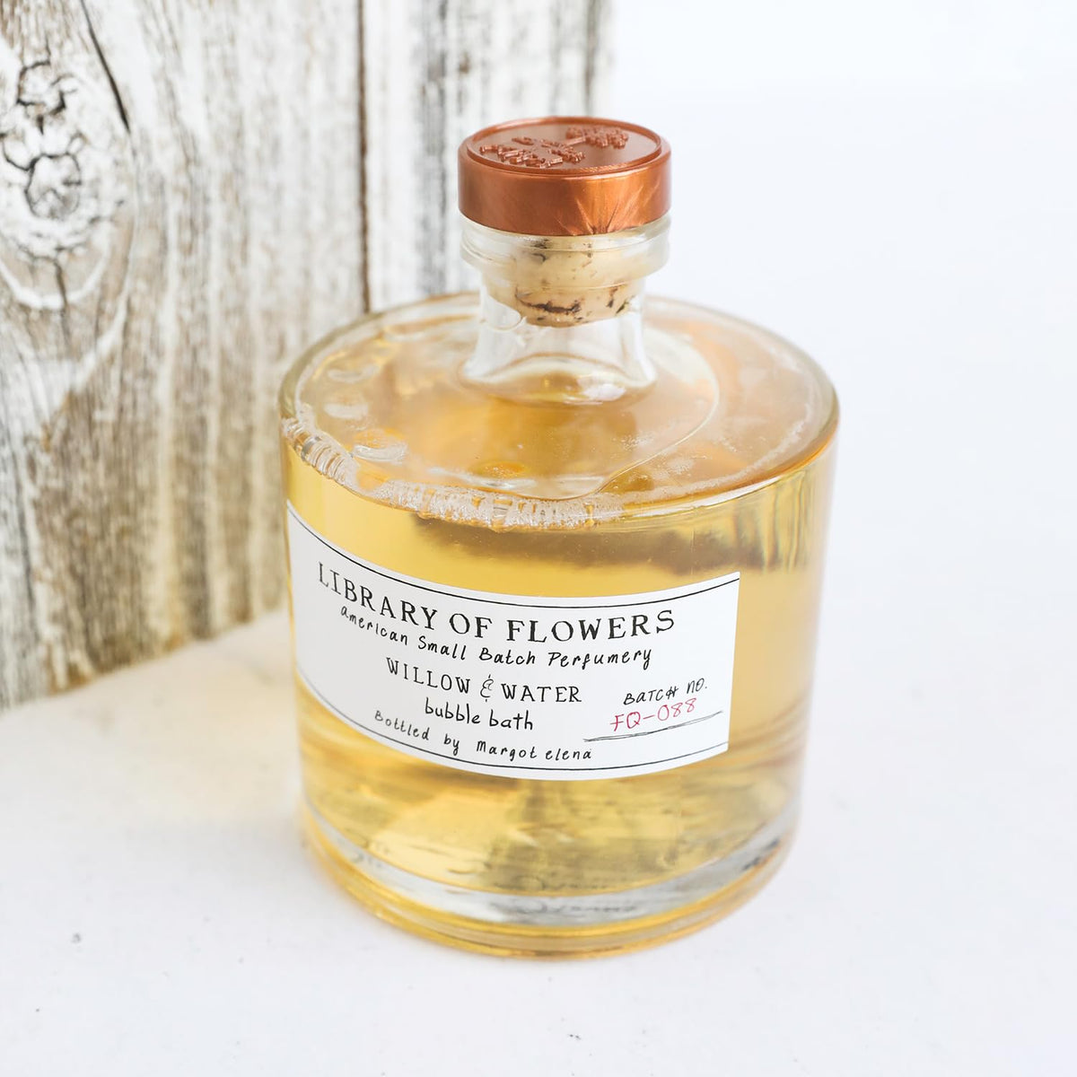 Library of Flowers Willow & Water bubble bath foamy bubbles for a luxurious lather