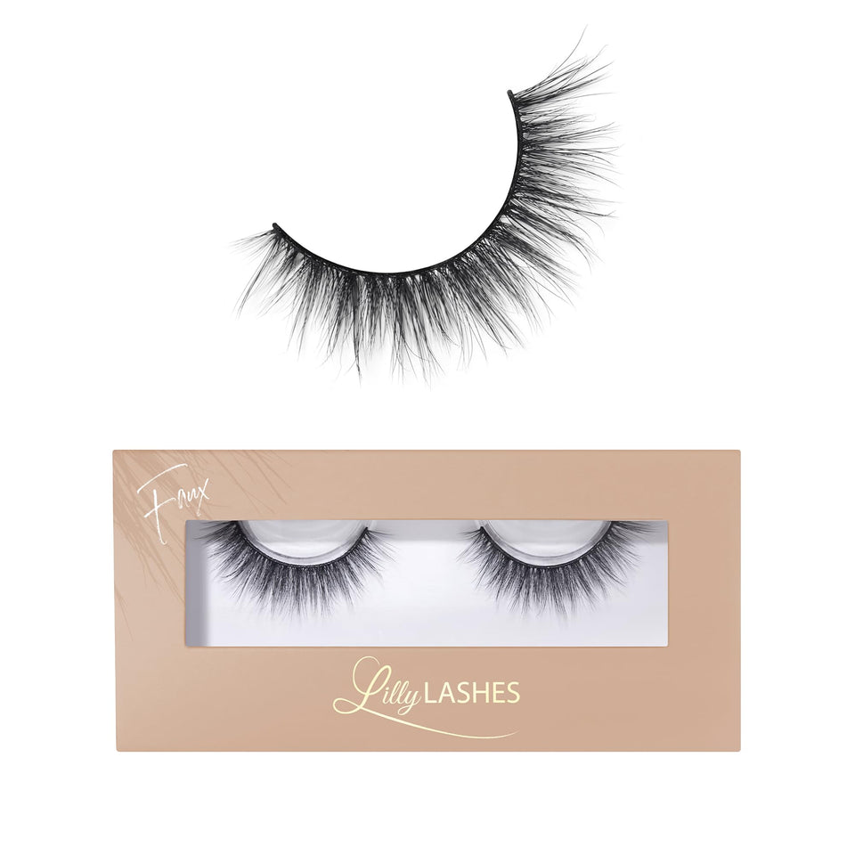 Lilly Lashes Everyday Blushing packaging showcases premium faux mink for daily wear.