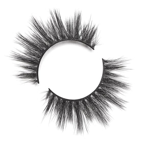 Lilly Lashes luxury silk-like fibers deliver soft sheen and flexible band.