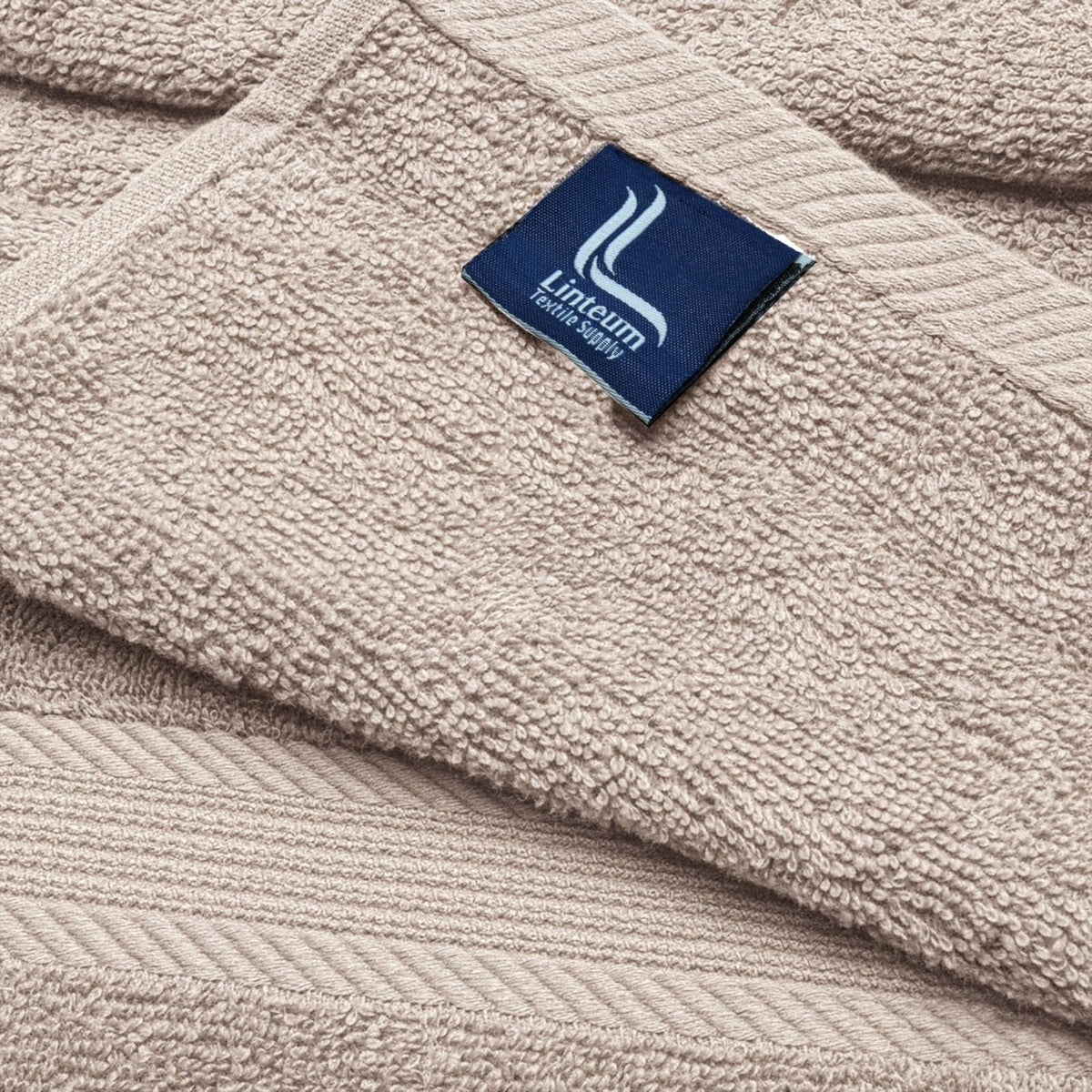 Linteum salon-quality towel with reinforced edges for durability.