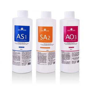 Lipepper AS1 SA2 AO3 bottle pour demonstrates premium aqua peeling solution for gentle exfoliation.