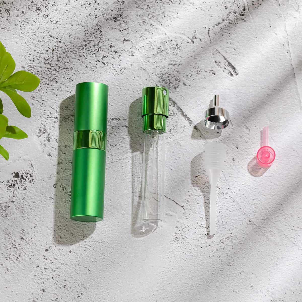 LISAPACK packaging set includes seven bottles and four funnels.