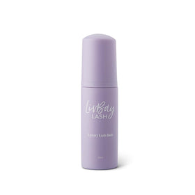 LIVBAY lash bath mousse close-up demonstrates oil-free cleansing for extensions.