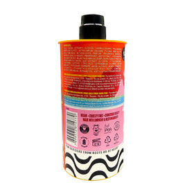 Lola From Rio Ela E Carioca glossy hair after conditioning