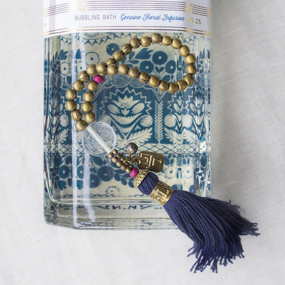 Lavender and honey scent from Dream Bubble Bath offers relaxing aromatherapy cues.