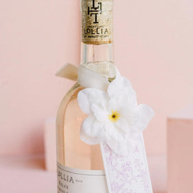 LOLLIA Relax Bubble Bath moisturizing ingredients avocado oil highlight skin hydration.