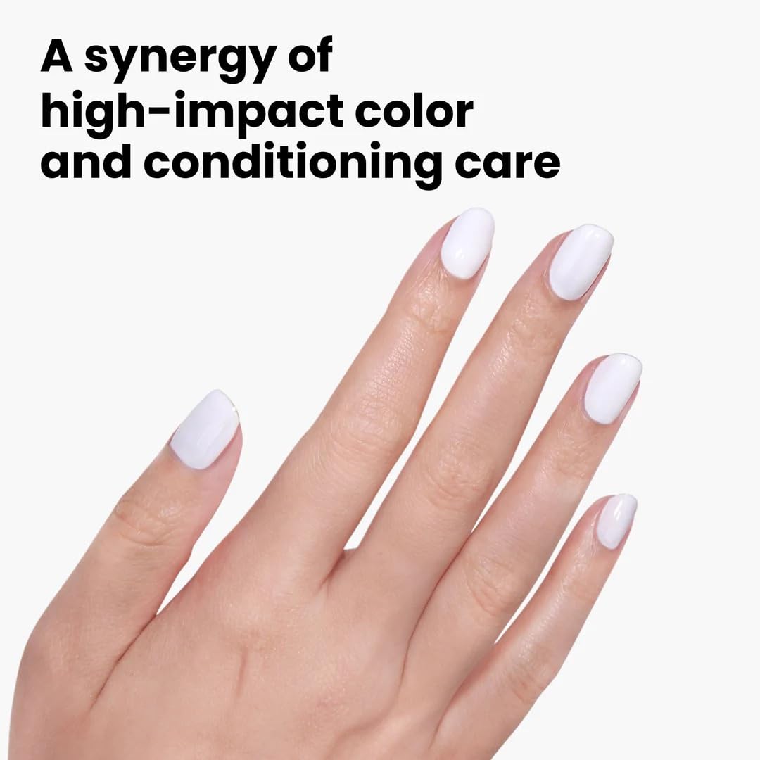 LONDONTOWN Lakur Duchess White swatch showing gel-like shine.