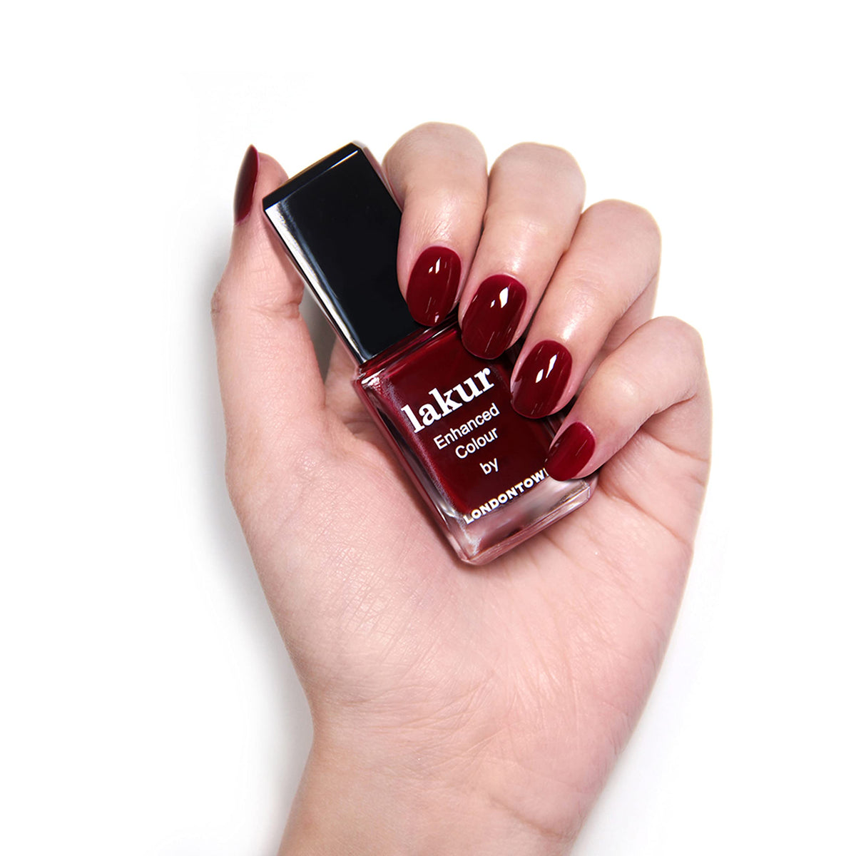 LONDONTOWN Lakur Lady Luck gloss captures lasting shine and a flawless finish.