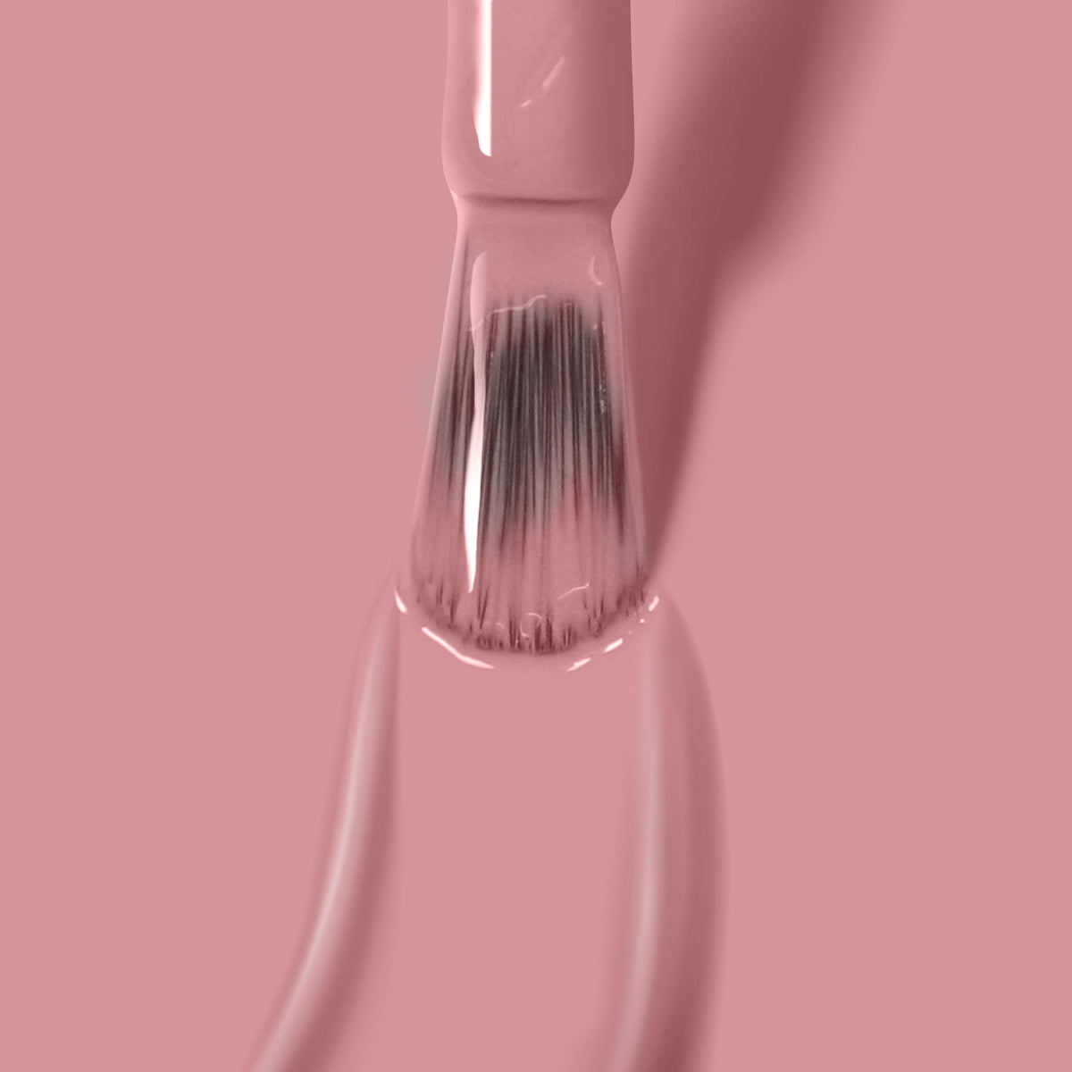 LONDONTOWN Lakur Mauve Over brush demonstrates smooth application