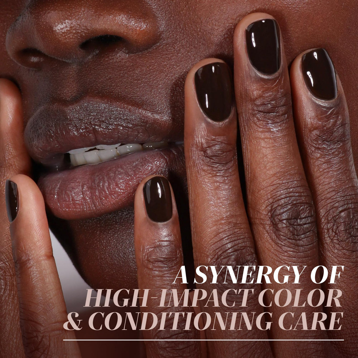 LONDONTOWN Lakur Midnight Mocha swatch on nails for even vibrant color