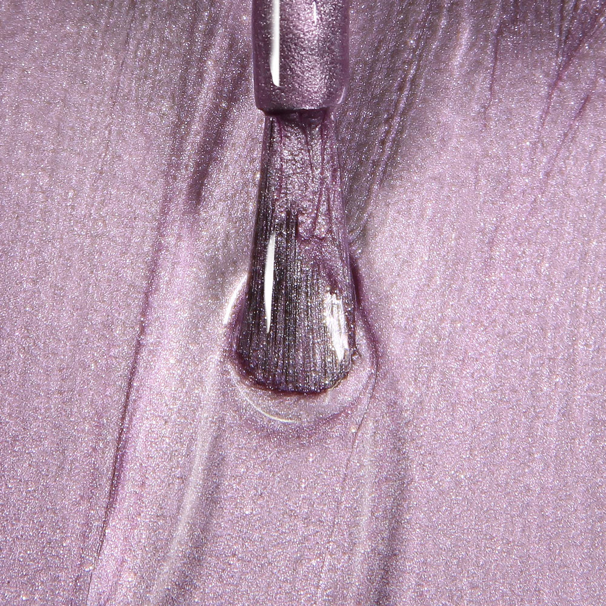 LONDONTOWN Lakur pink bottle displays glossy shade for everyday style.
