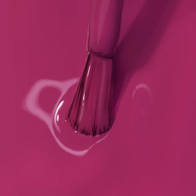 LONDONTOWN Lakur nail polish offers glossy, long-wear shine