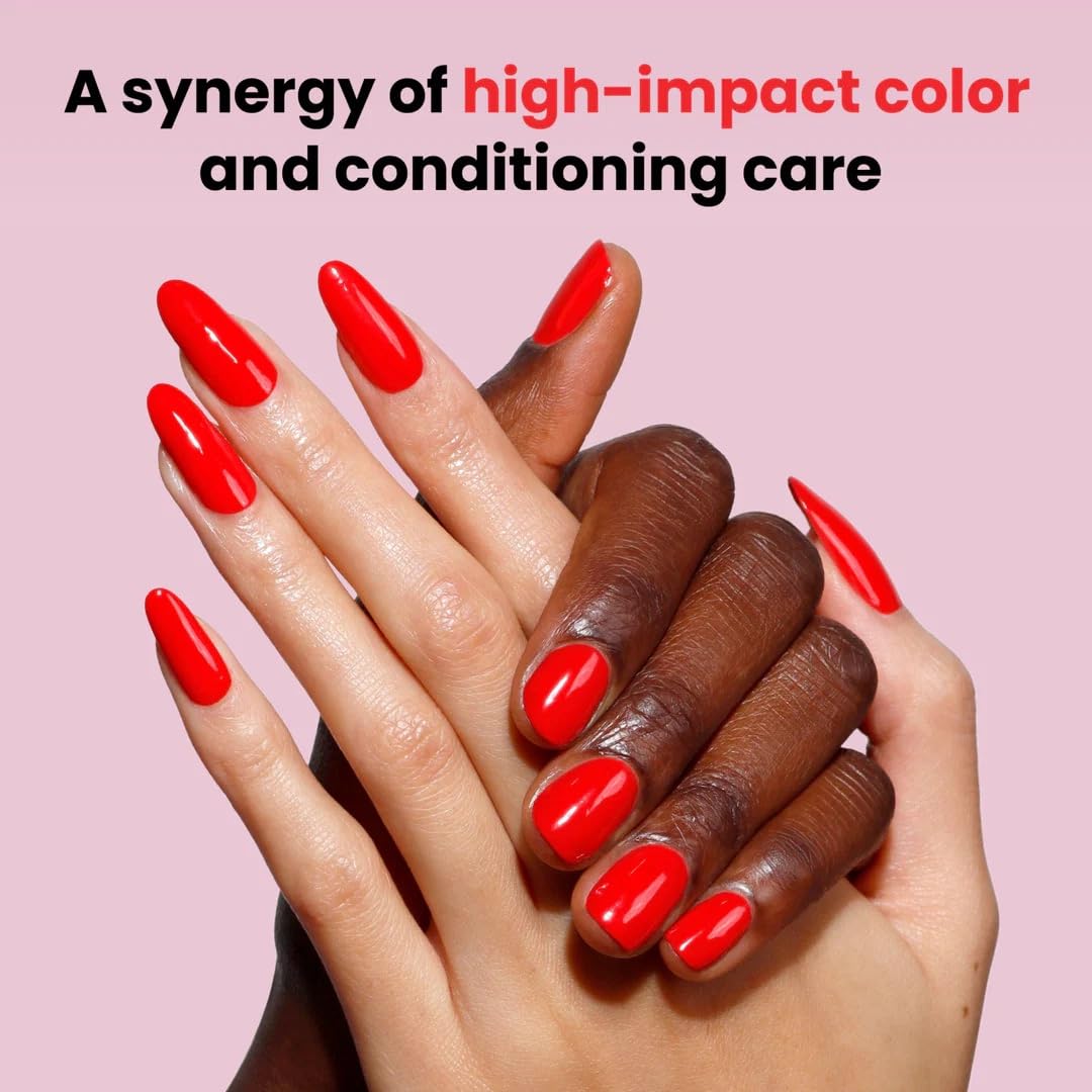 LONDONTOWN Lakur top coat sealed nails for extended wear and gloss.