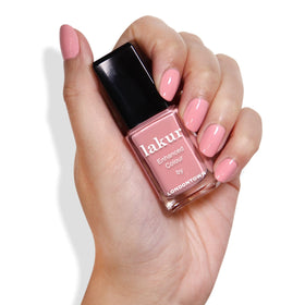 LONDONTOWN Lakur purple swatch showing rich pigment and shine.