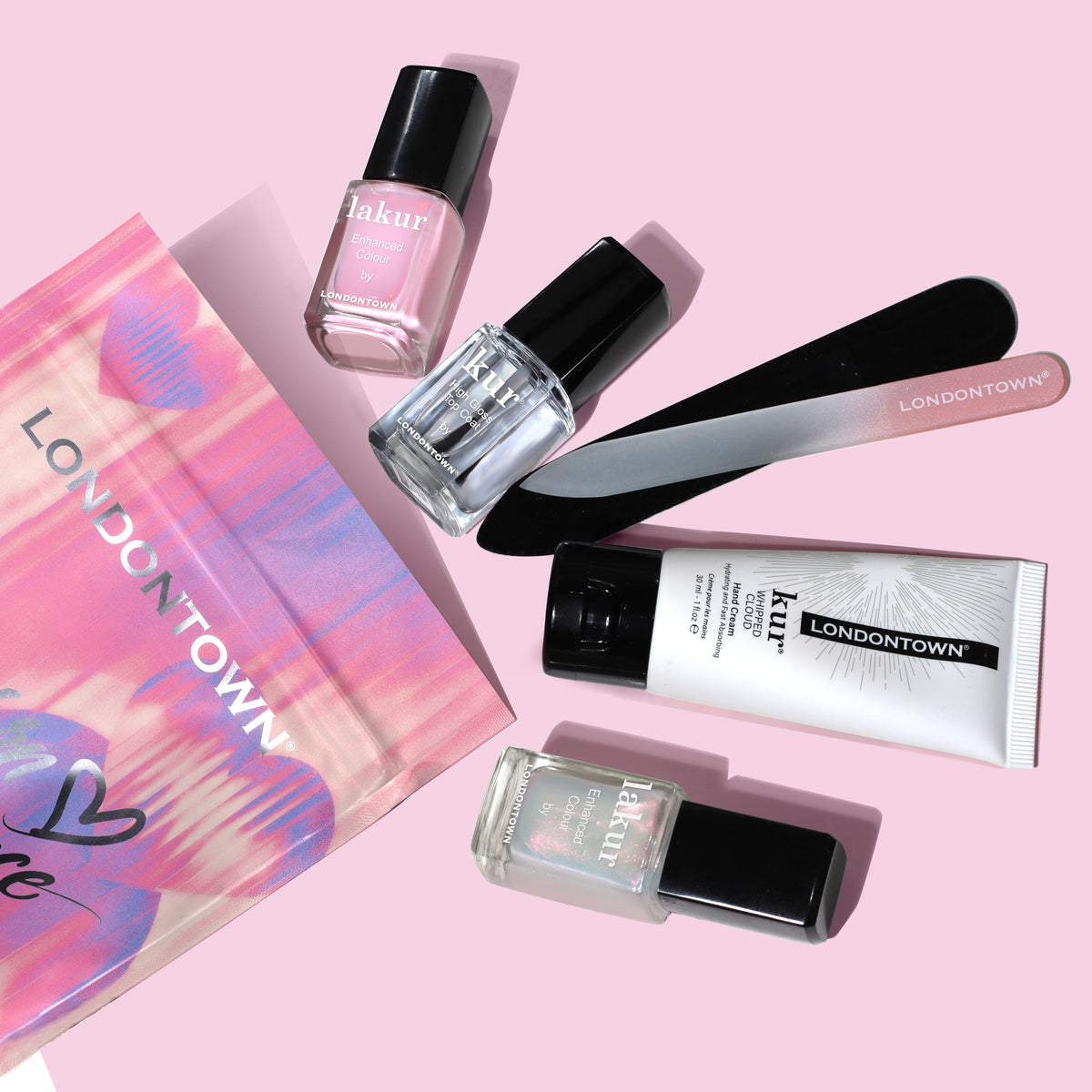LONDONTOWN Modern Chromance gift set packaging, ideal for Valentine’s Day gifting.