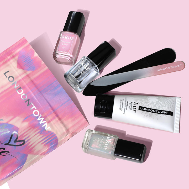 LONDONTOWN Modern Chromance gift set packaging, ideal for Valentine’s Day gifting.