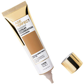 L'Oreal Paris Age Perfect foundation application swatch demonstrates lightweight, even coverage for mature skin