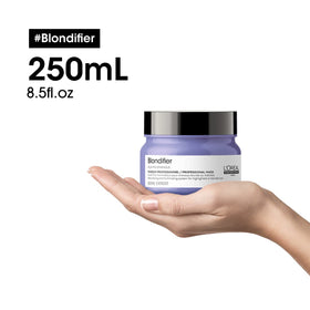 L’Oréal Professionnel Paris Blondifier Mask jar highlights acai berry extract and nourishing smoothing action.