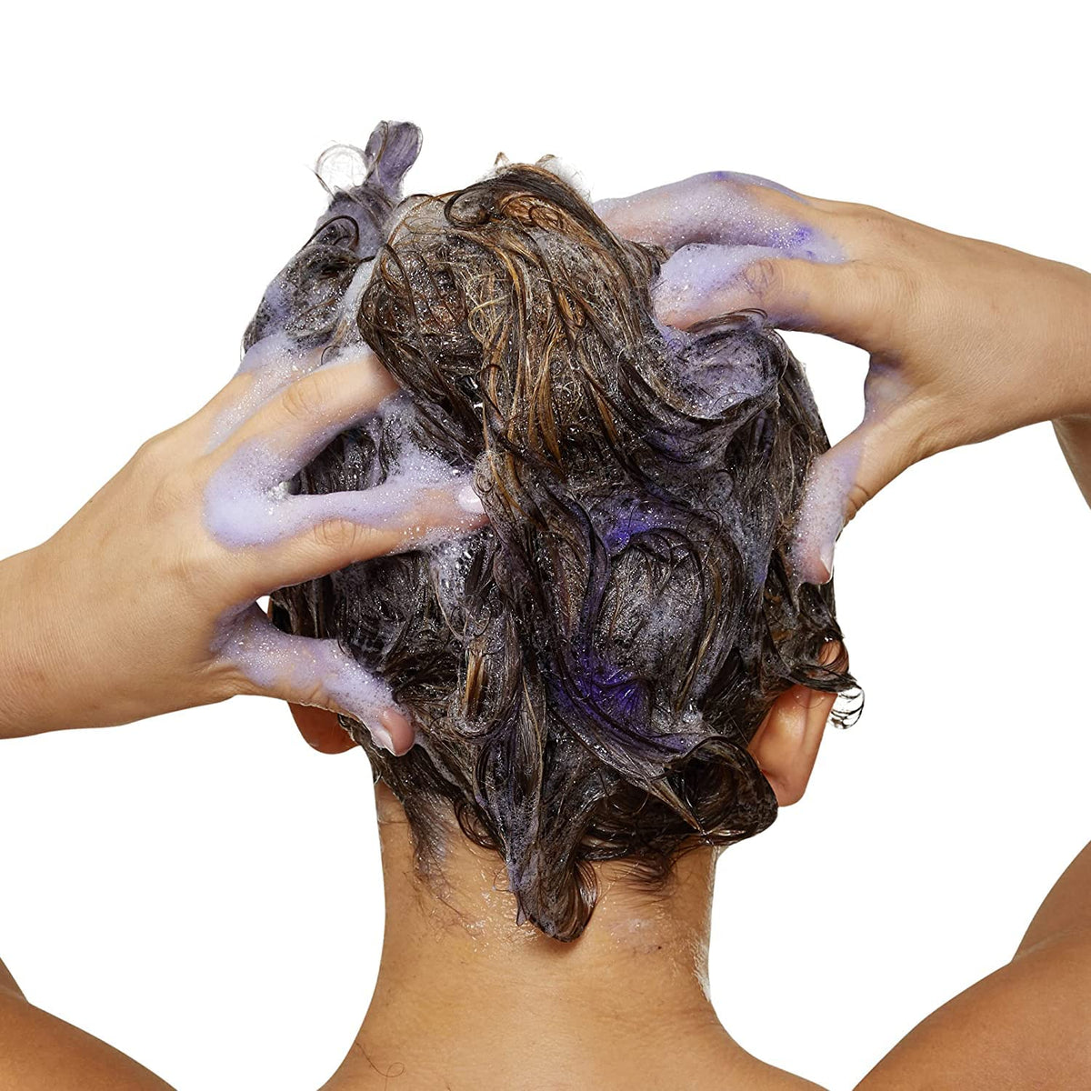 Packaging of L’Oréal Professionnel Paris Color Depositing Purple Conditioner on display