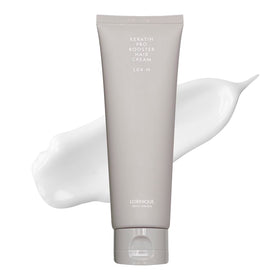 LORINIQUE Korean Keratin Leave-In bottle application for quick, deep hydration.