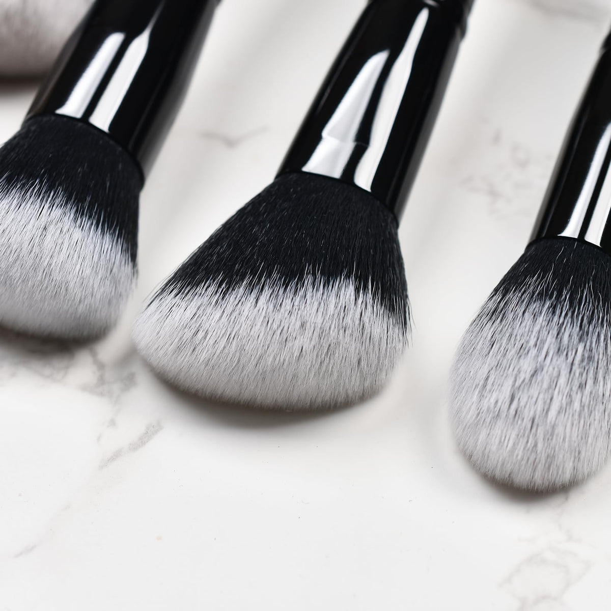 LORYP tapered highlight brush for soft luminosity